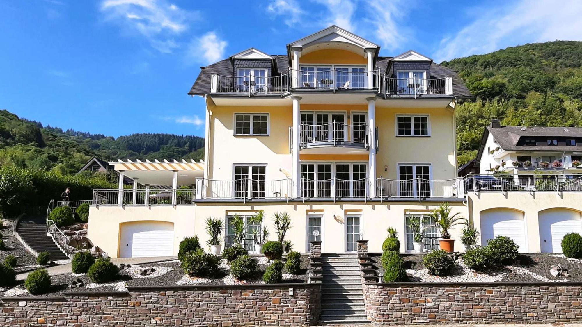 Residenz Moselstausee Занкт-Альдегунд Екстер'єр фото
