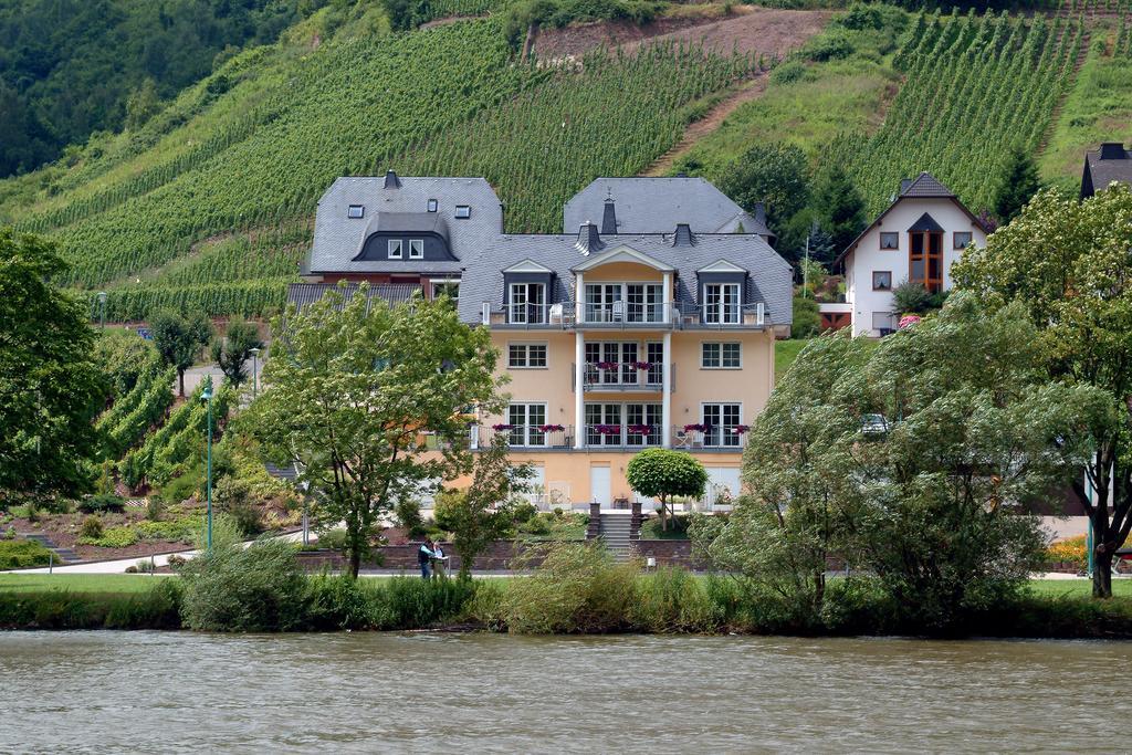 Residenz Moselstausee Занкт-Альдегунд Екстер'єр фото